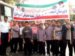 حضور جمعی از دانش آموزان در راهپیمایی 13 آبان